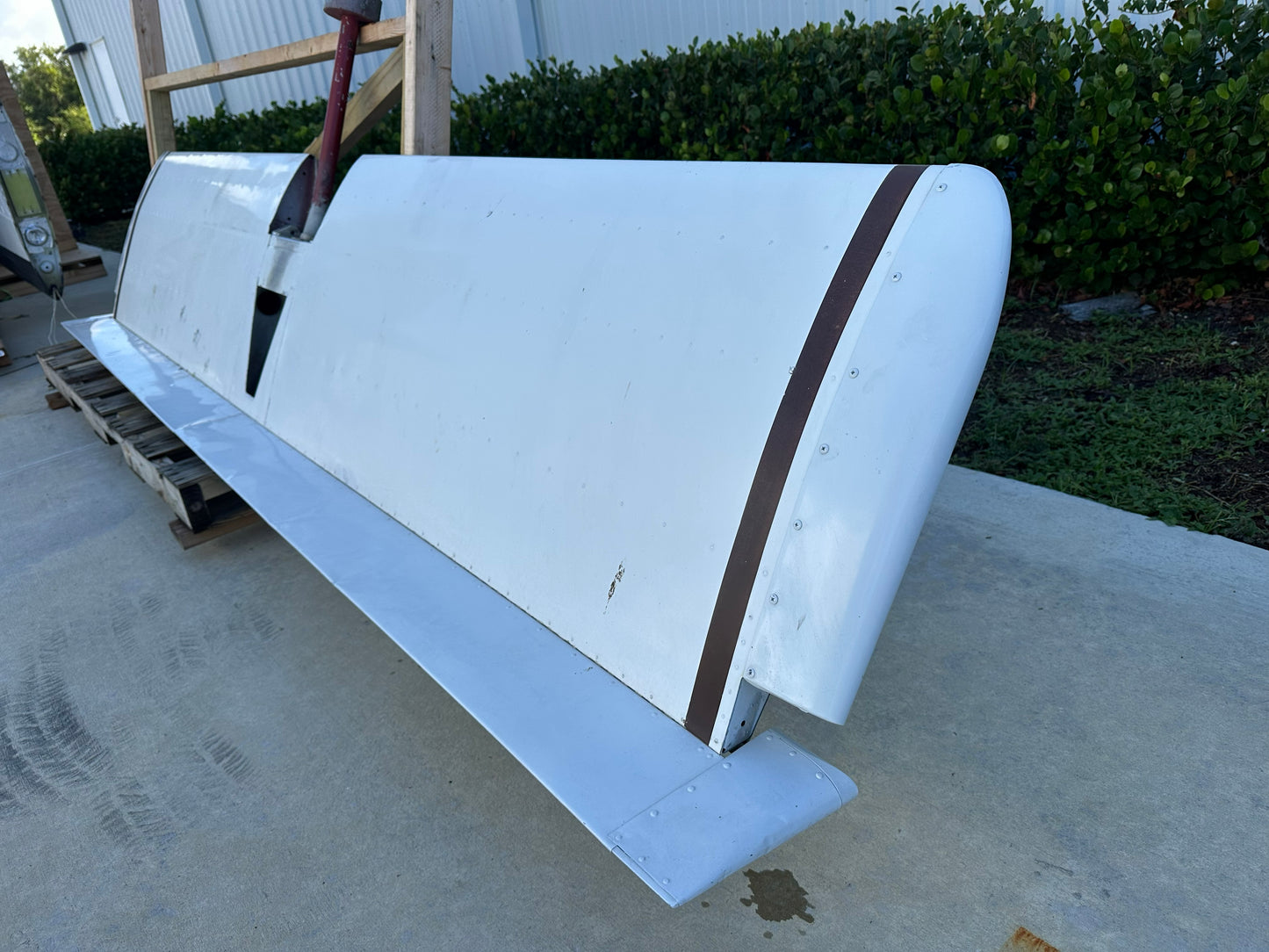 Share Beechcraft 23 Musketeer Horizontal Stabilator Assembly P/N 169-620001-661